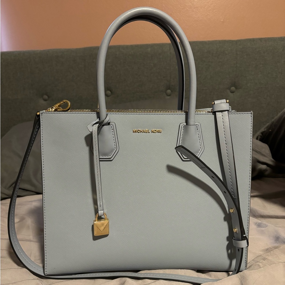 Micheal Kors tote bag